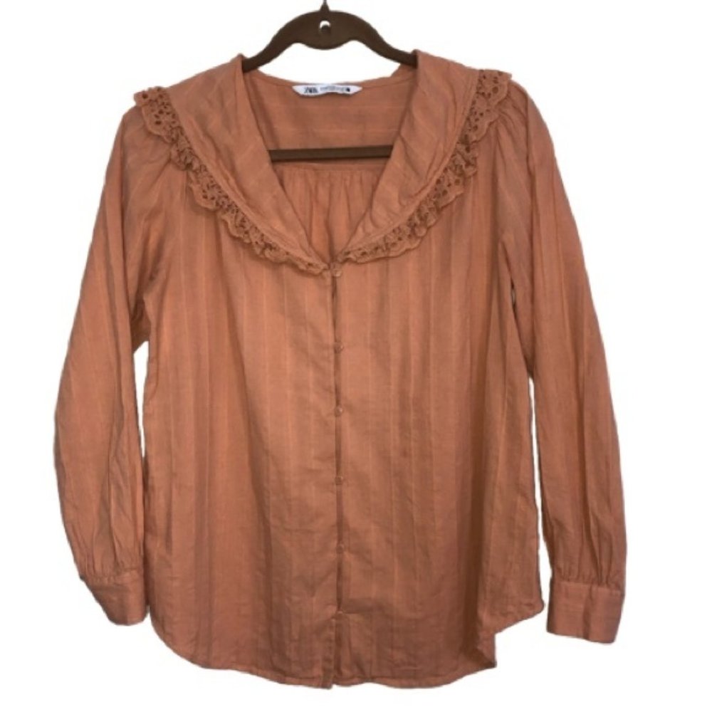 Zara Blouse Top Button Up XS Peach Lace Round Collar Long Sleeves Romantic